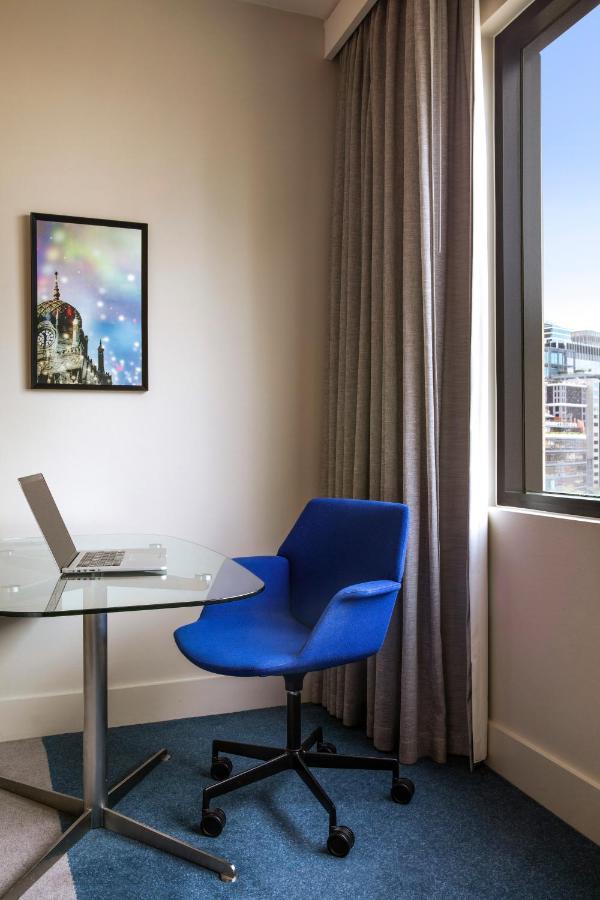 Standard Zimmer mit Kingsize-Bett und Flussblick - Obere Etage